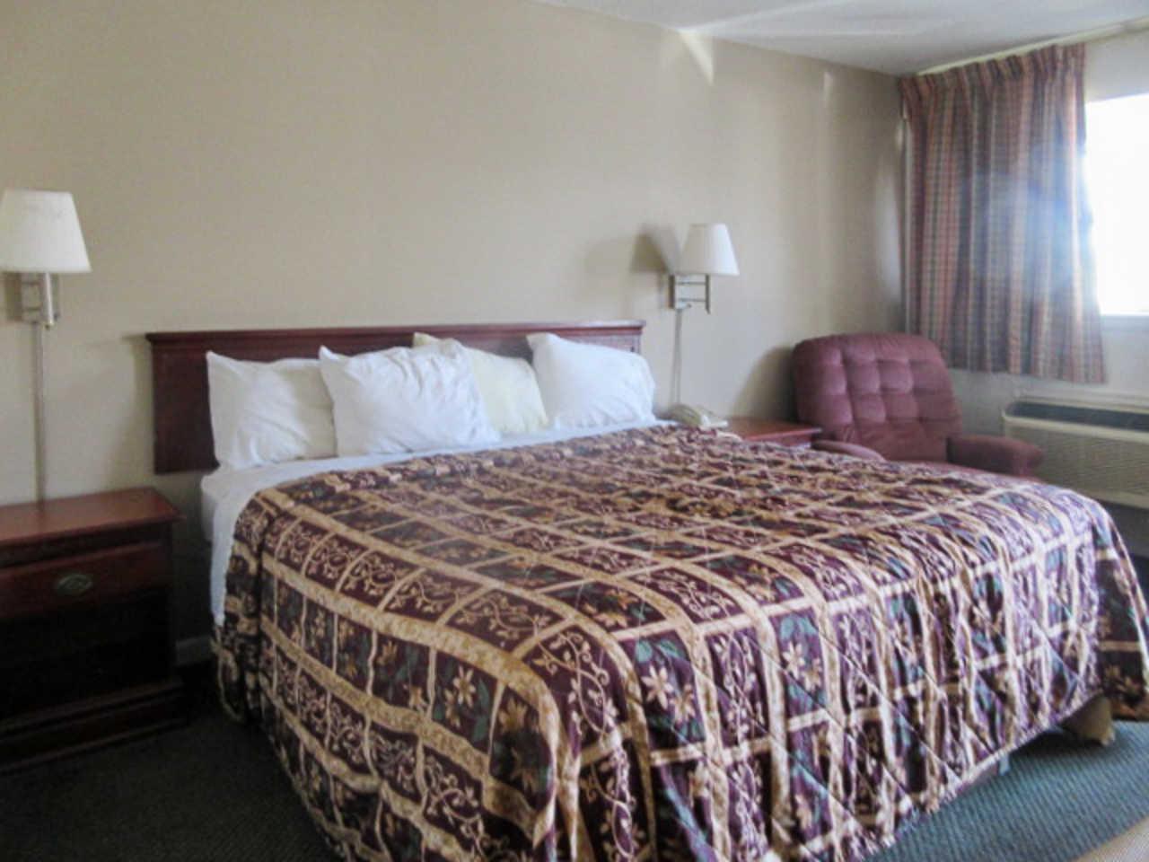 Highway Inn Paris Экстерьер фото
