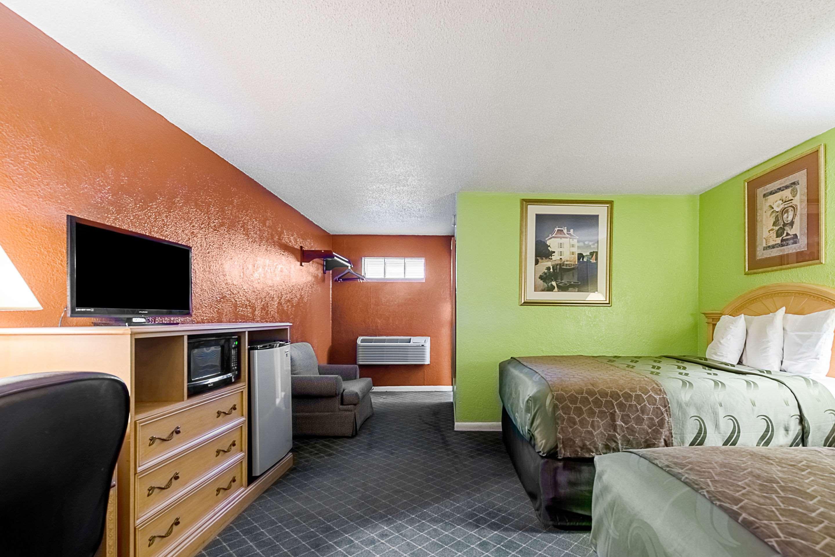 Highway Inn Paris Экстерьер фото