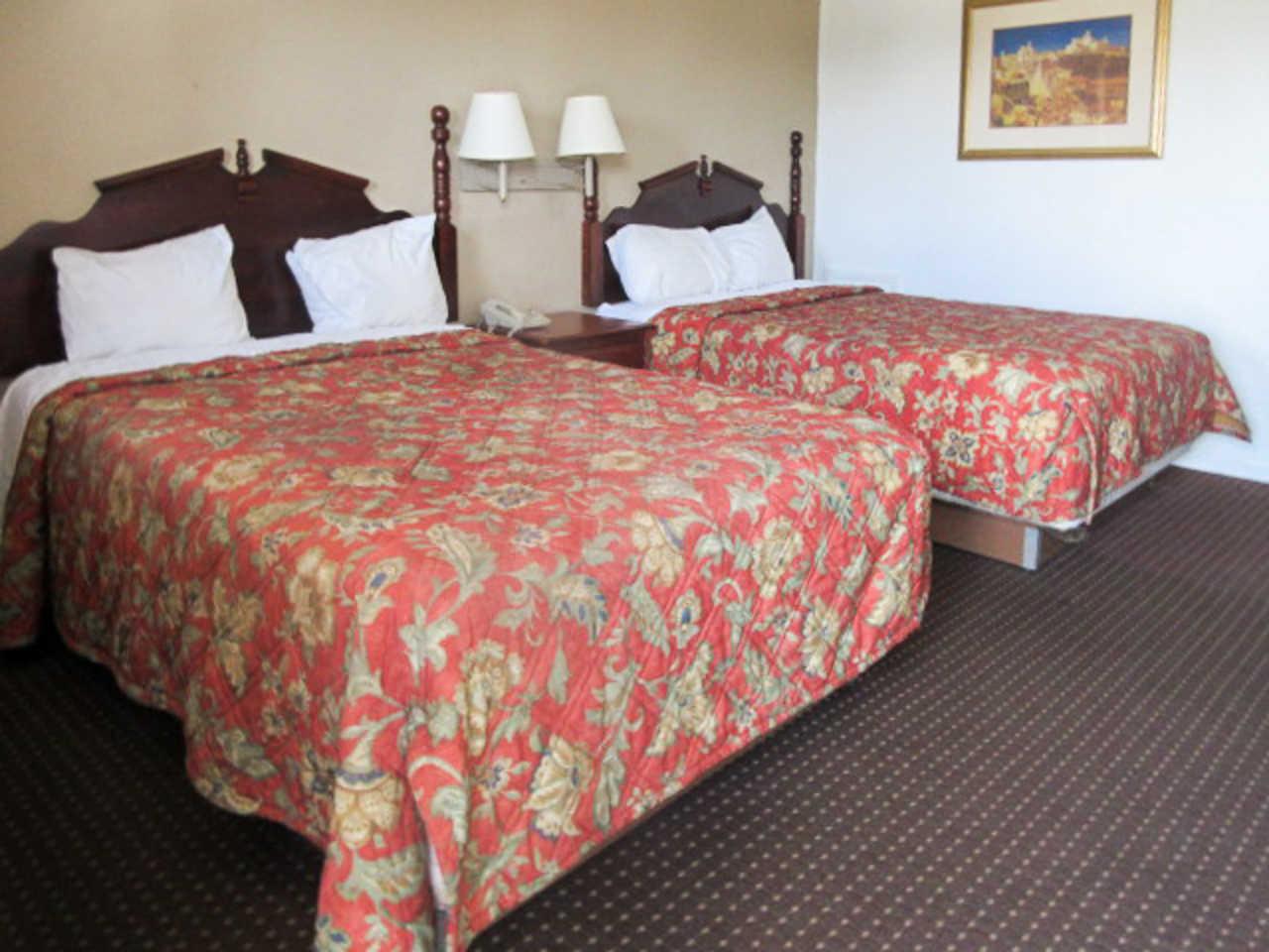 Highway Inn Paris Экстерьер фото