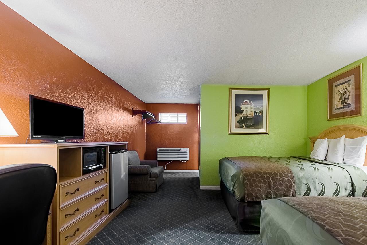 Highway Inn Paris Экстерьер фото